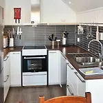 Feriehus 8 Person In Urangsvag *