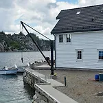8 Person In Urangsvag Feriehus Ervik (Urangsvag)