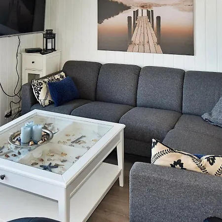8 Person In Urangsvag Casa de Férias