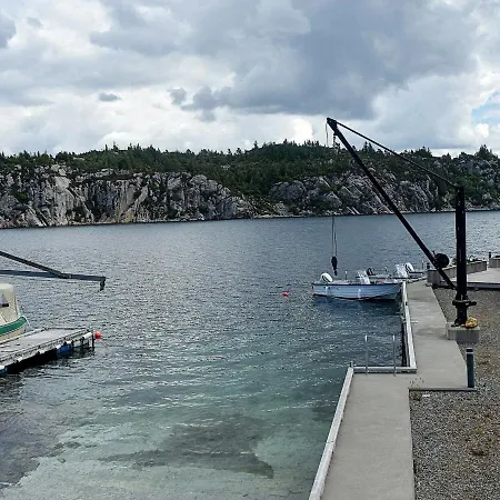 8 Person In Urangsvag * Ervik (Urangsvag)